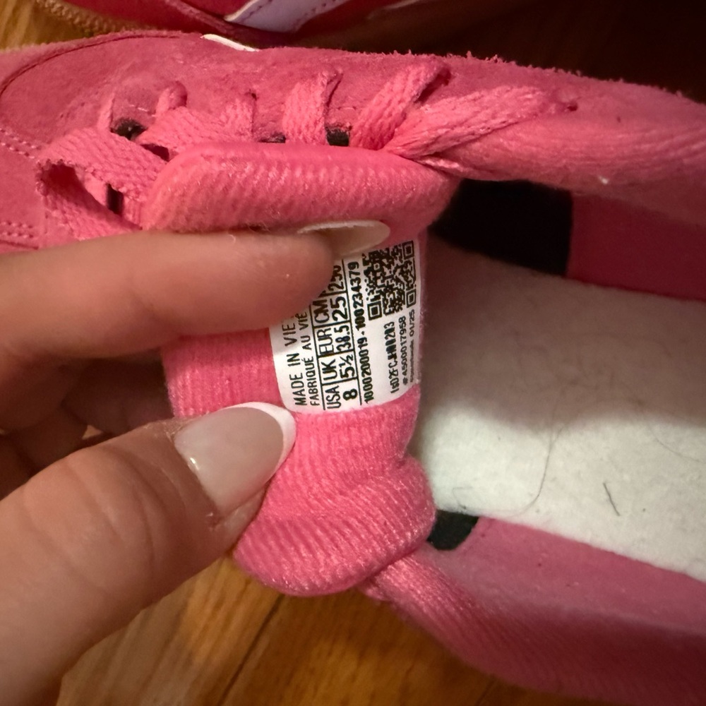 Reebok WomensPink Sneakers - Picture 9 of 11